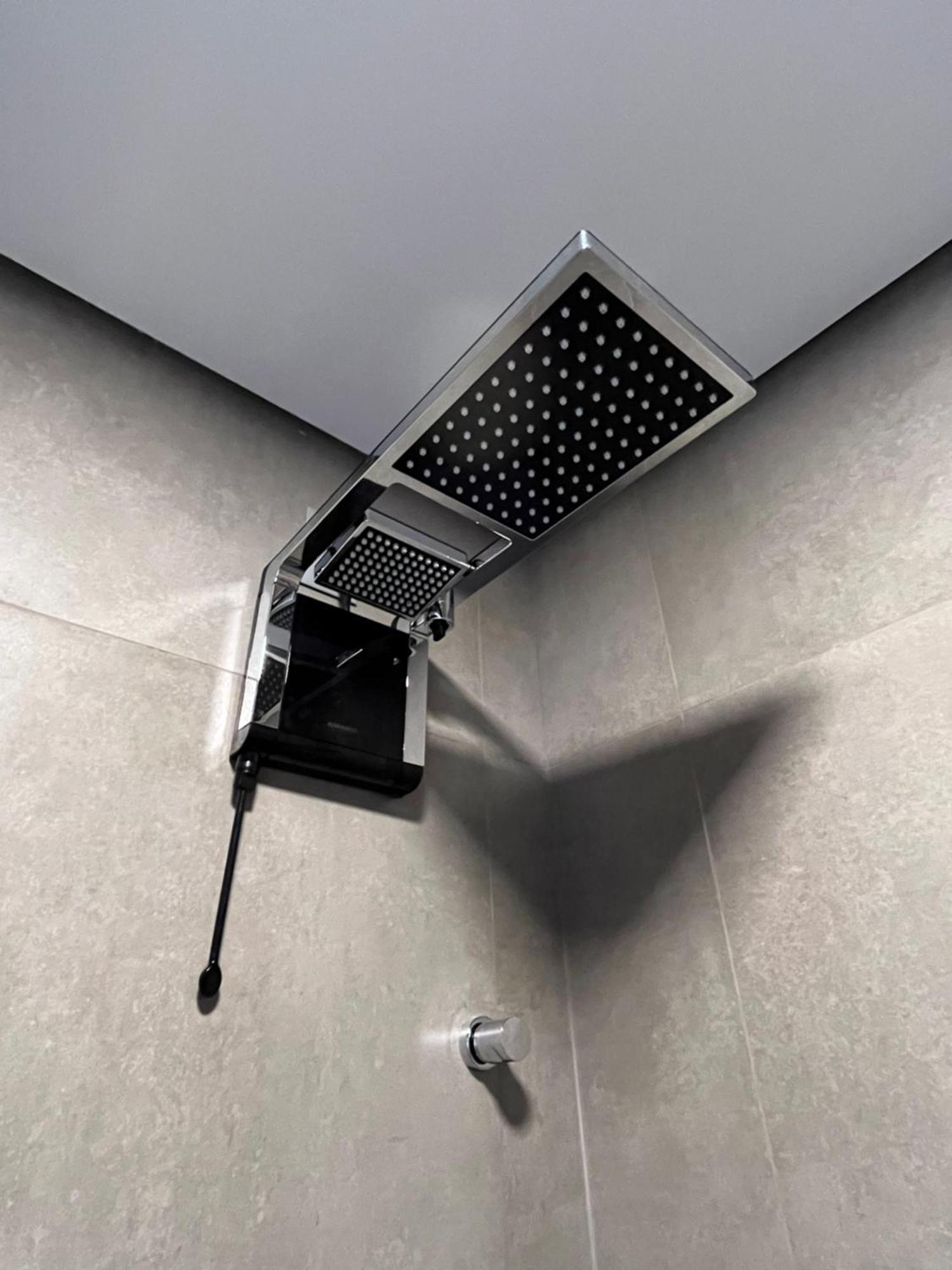 Com Piscina Aquecida E Garagem Em * Xangri-la