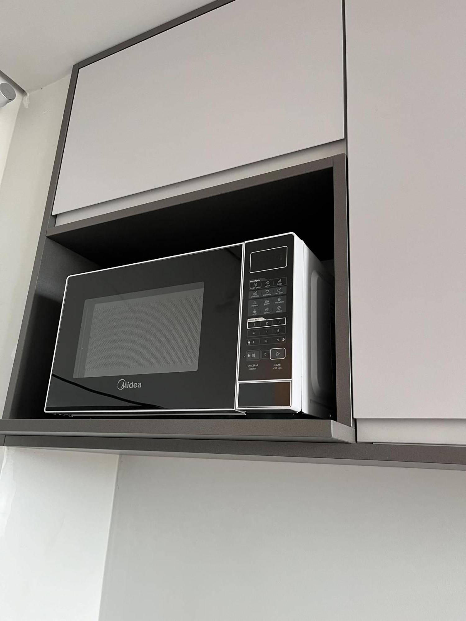 Apartment Com Piscina Aquecida E Garagem Em *