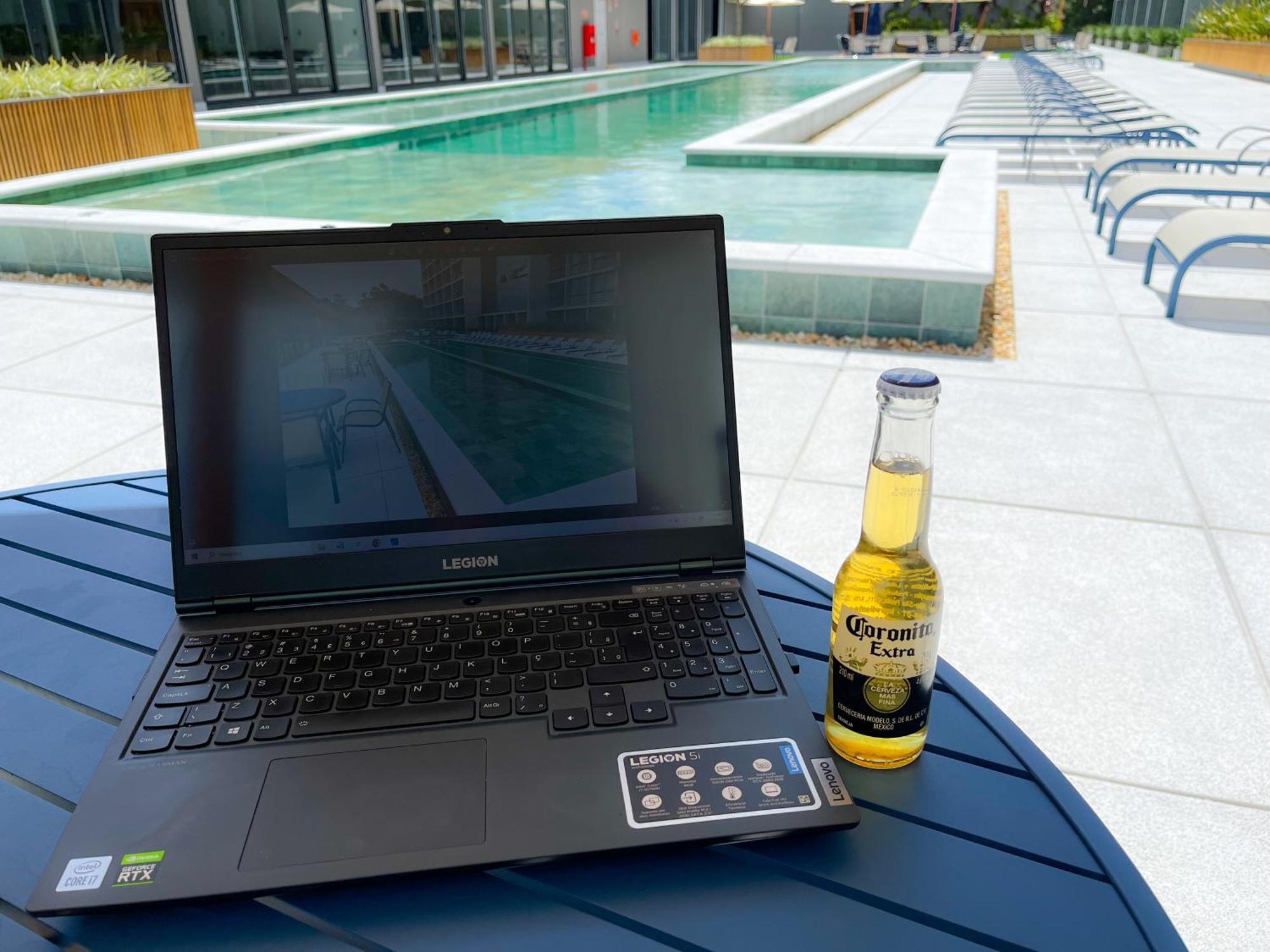 Com Piscina Aquecida E Garagem Em Apartment Xangri-la