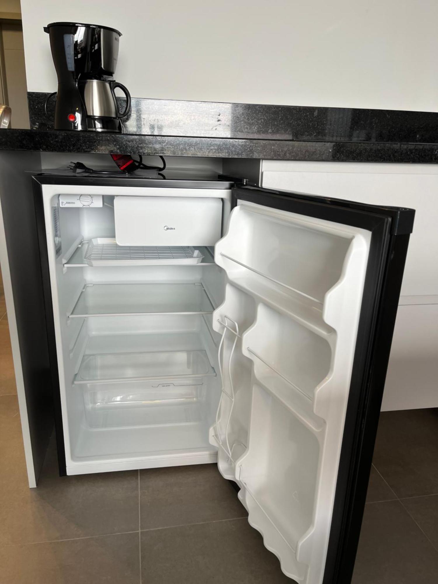 Com Piscina Aquecida E Garagem Em Apartment *