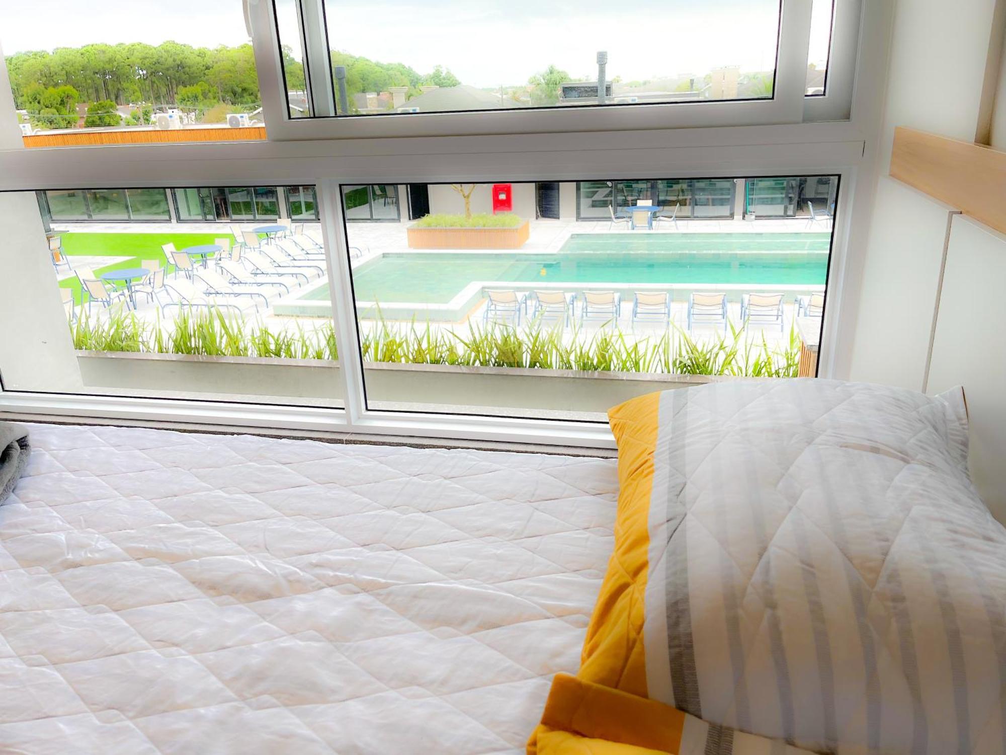 Com Piscina Aquecida E Garagem Em Apartment Xangri-la